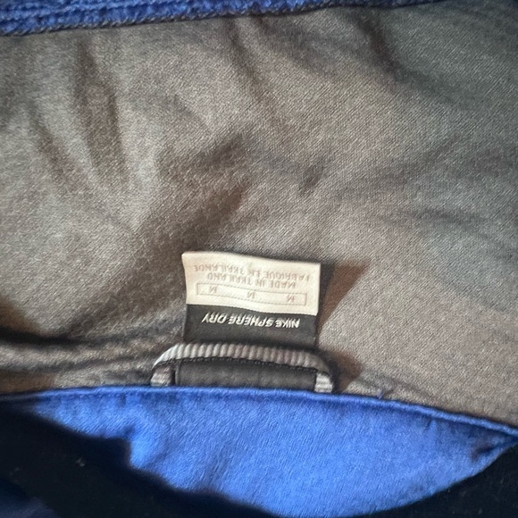 2 Men’s Size Medium Athletic Long Sleeve sweatshirts. Nike and XPBX. FREE SHIP - Picture 5 of 12